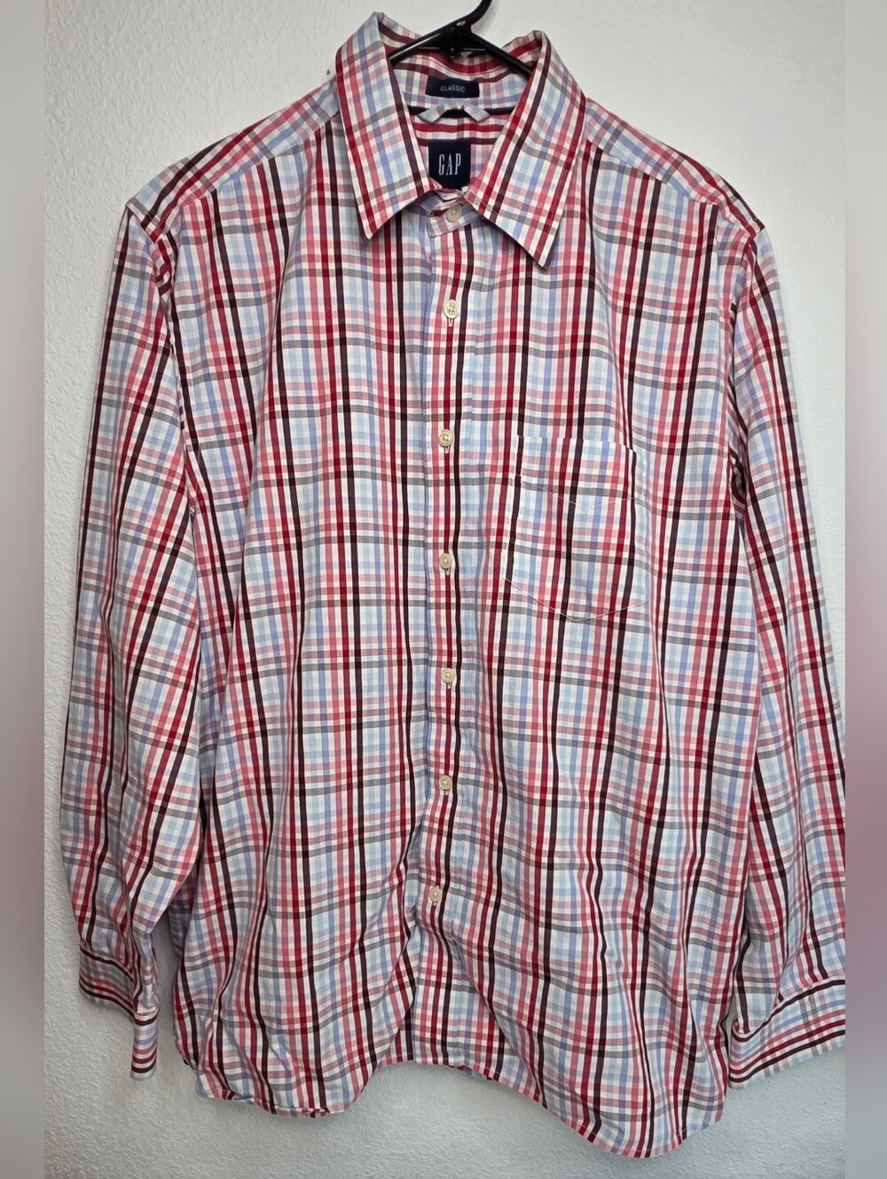 GAP Men's Red, White & Blue Plaid Button-Down Shirt